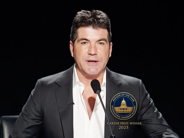 2025 — 4ᵉ Édition : Simon Cowell (Le Donneur de Joie)